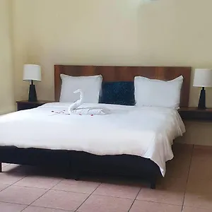 Gamay Souterrain Apartment, Near In Curacao Jan Thiel
